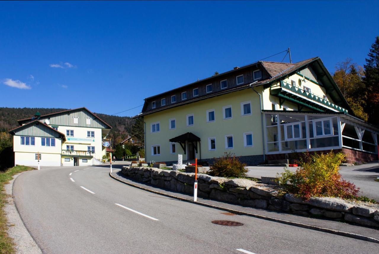 Gasthof Dreilaendereck Schwarzenberg am Bohmerwald Bagian luar foto